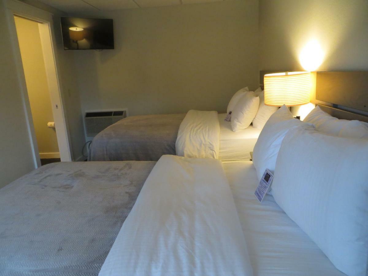Brio Beach Inn トラバーズ・シティ エクステリア 写真
